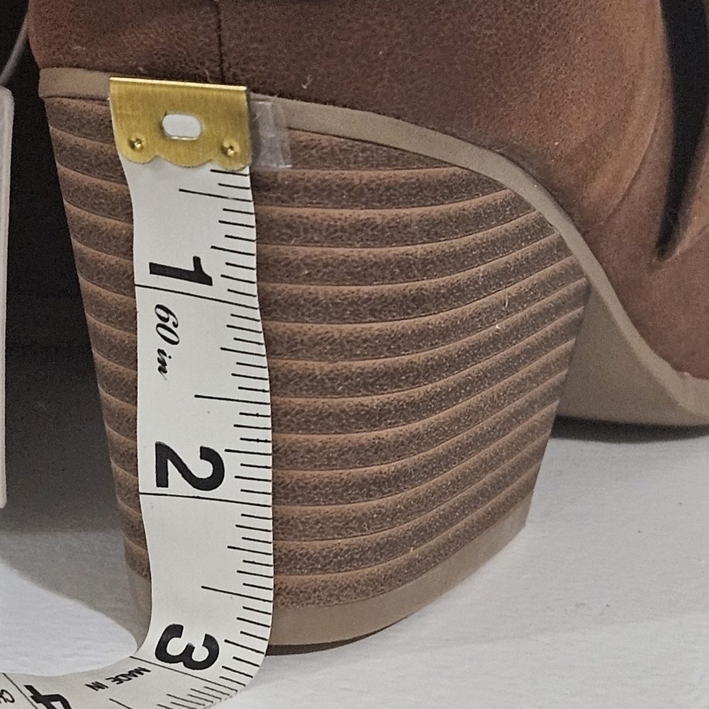 Altar'd State Ginger Fold Over Boots,with a stylish block heel Size 7.5 - Picture 11 of 12